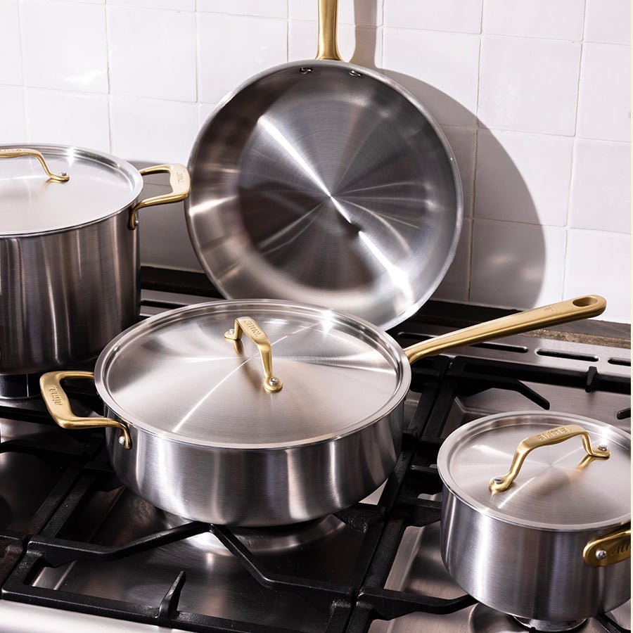 La sauteuse idéale en inox, manche doré - 24 cm